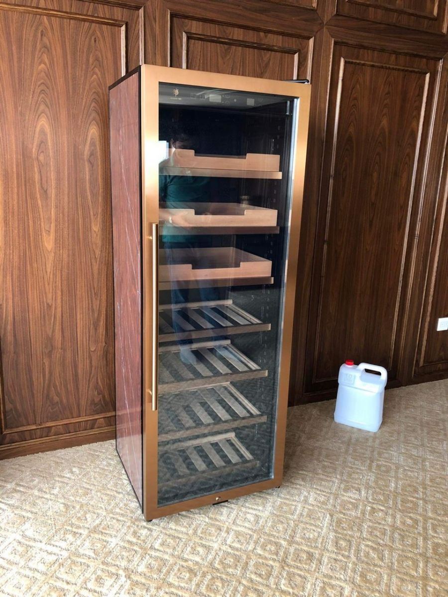 Tủ bảo quản cigar và rượu vang Lubinski RA888 tại hồ chí minh